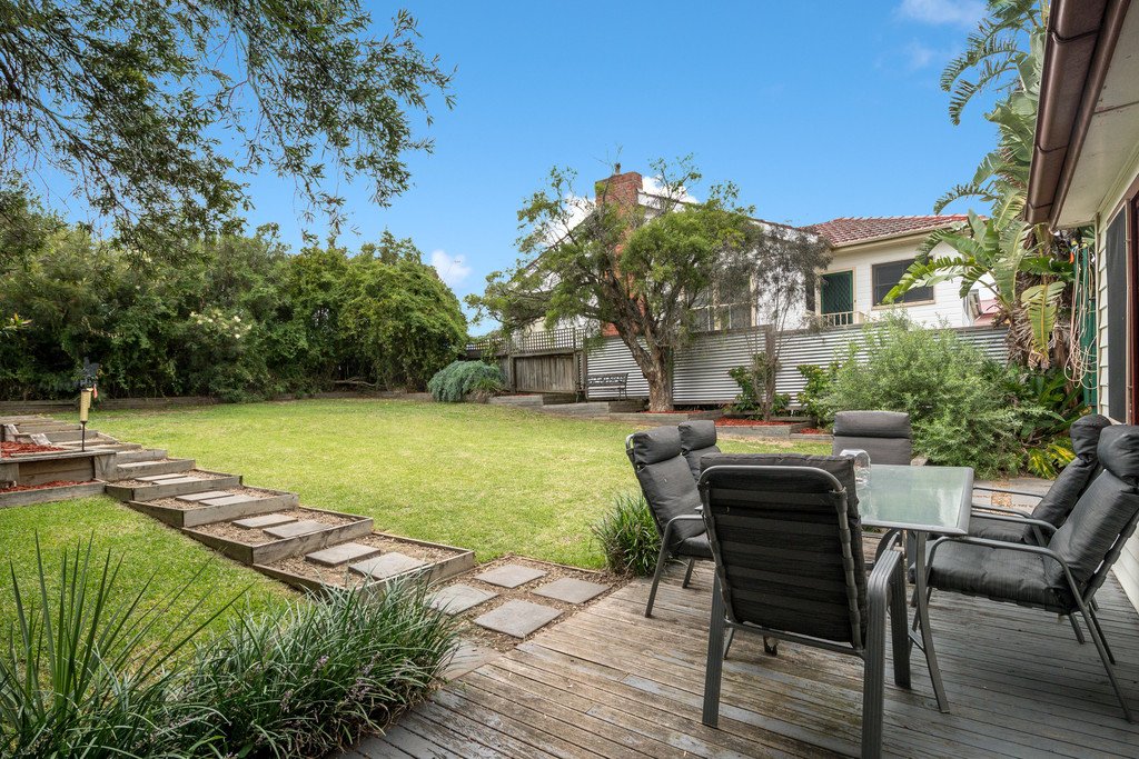1A Avondale Road DAPTO 8