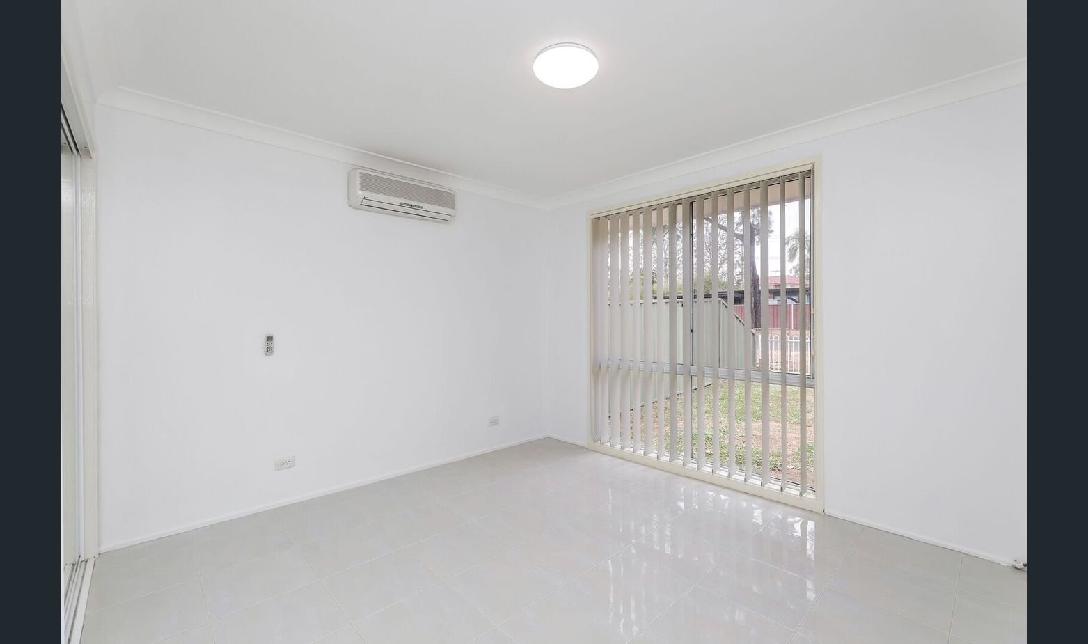 1A Carinda St  INGLEBURN 3