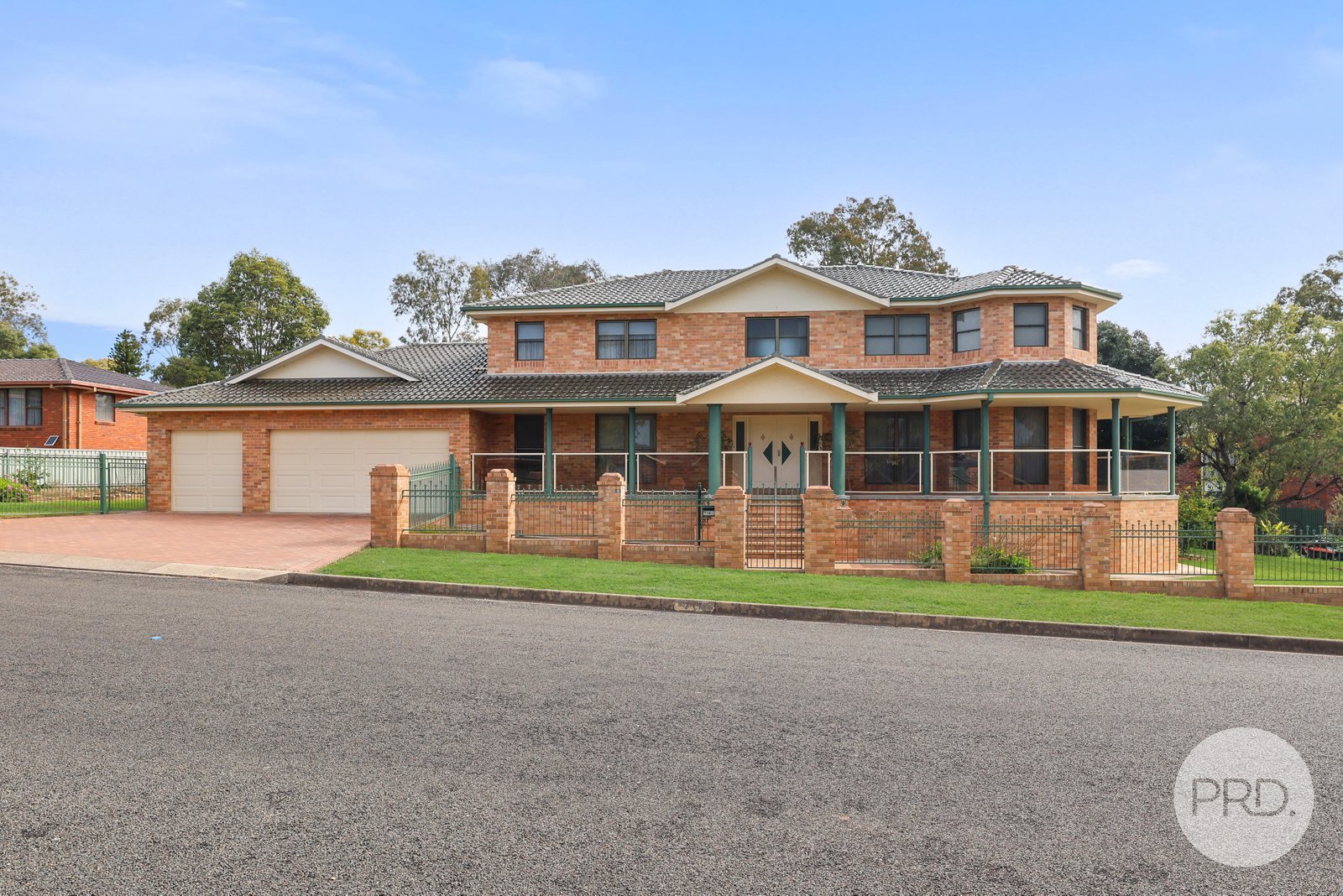 1a Darrell Road TAMWORTH 2