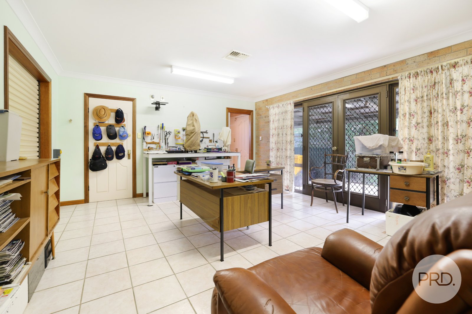 1a Darrell Road TAMWORTH 15