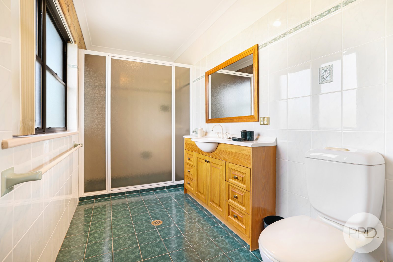 1a Darrell Road TAMWORTH 21