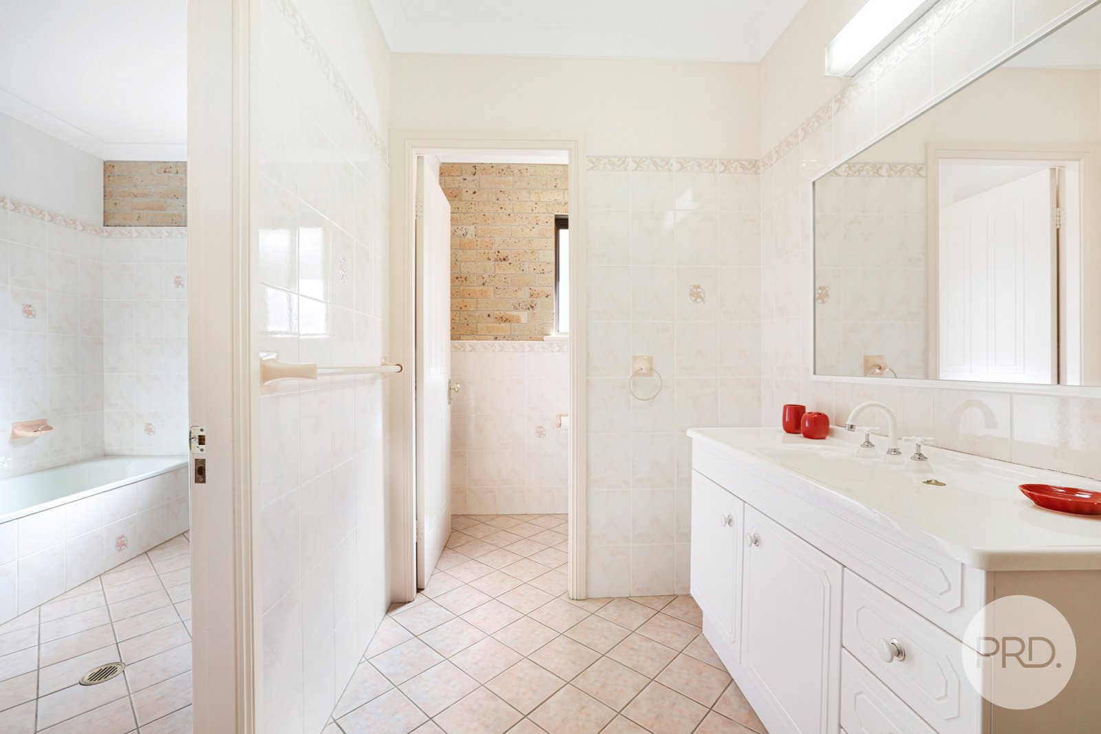 1a Darrell Road TAMWORTH 26