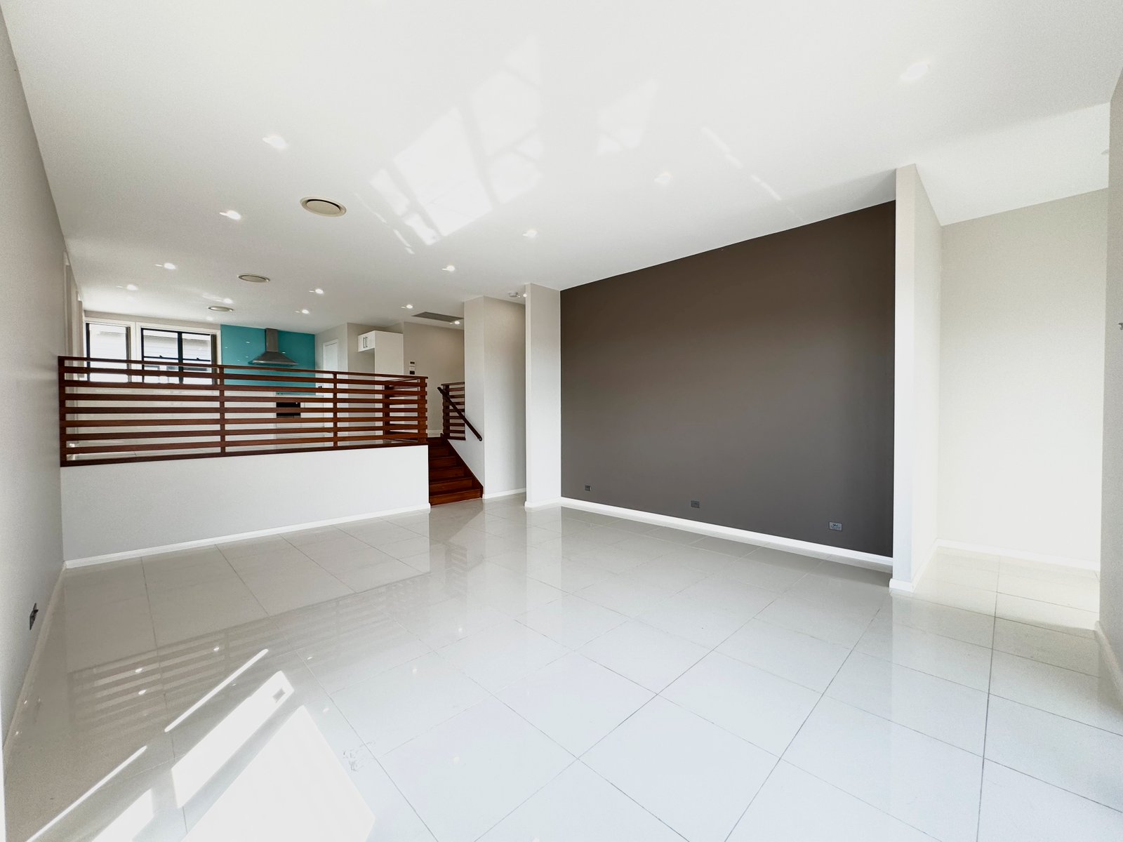 1A Dart Place CORLETTE 6