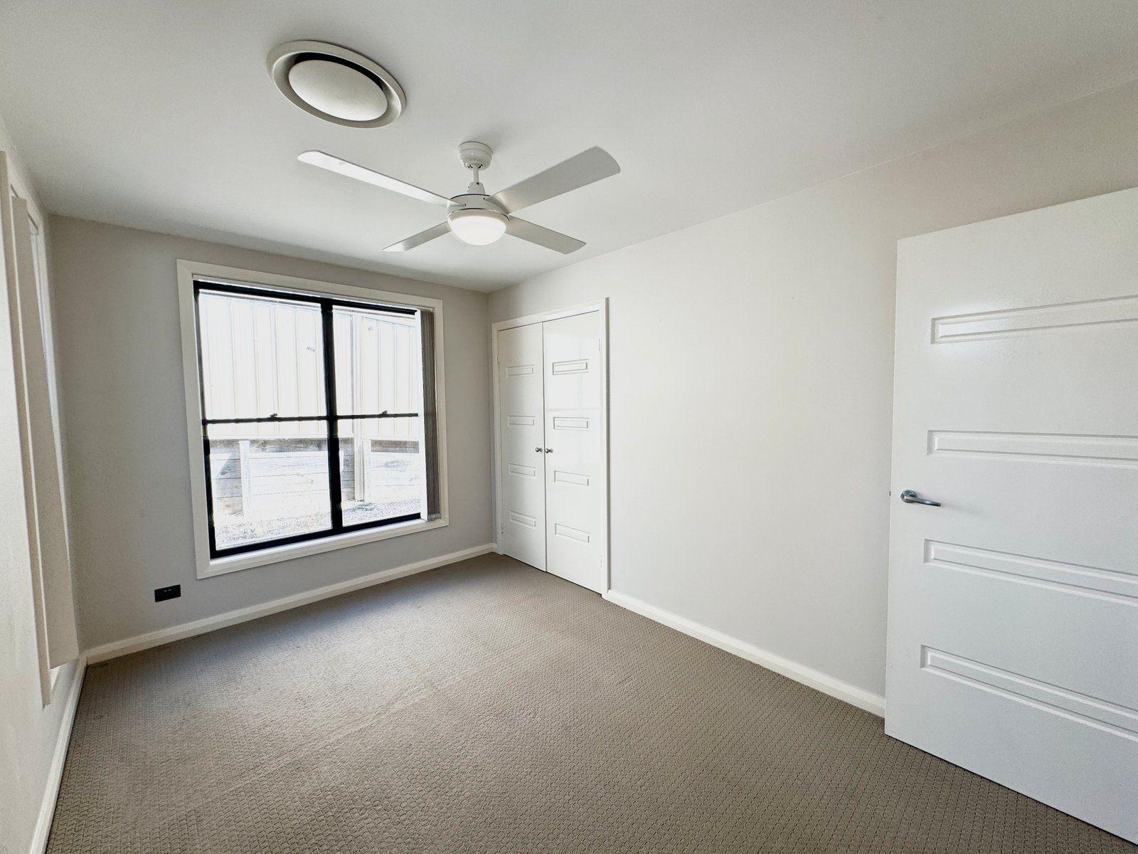 1A Dart Place CORLETTE 11