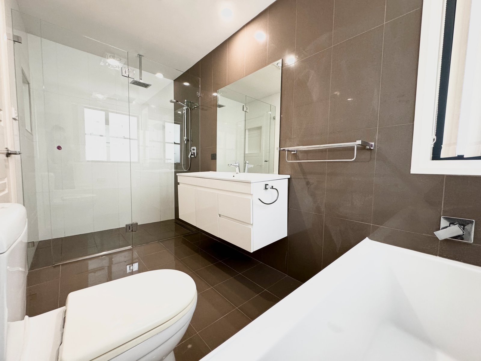 1A Dart Place CORLETTE 12