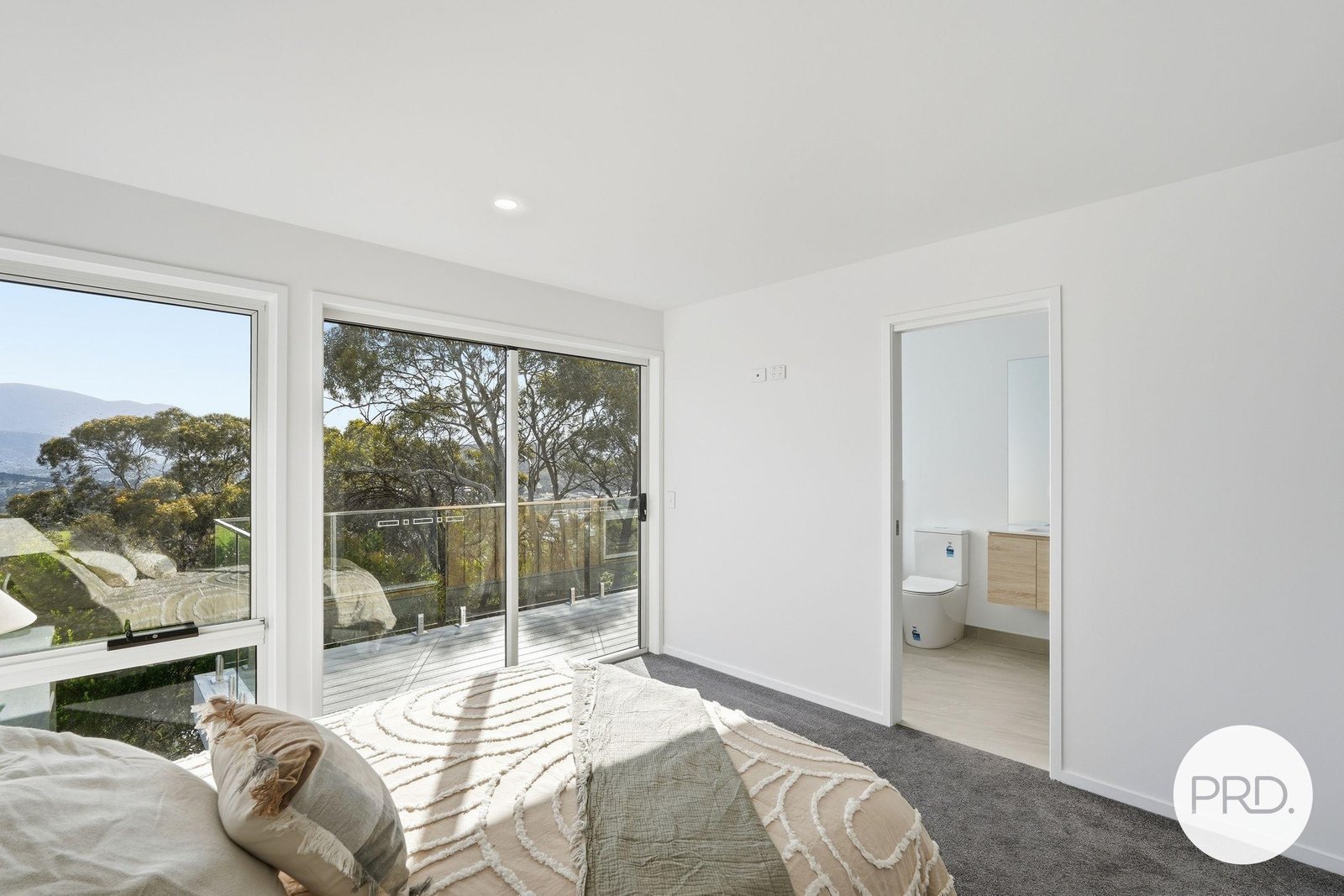 1A Dawson Court MORNINGTON 19