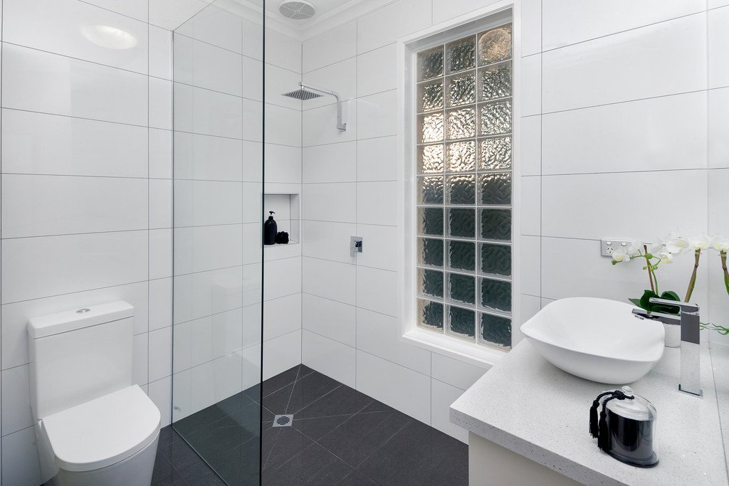 1A Devon Street LAKE WENDOUREE 5