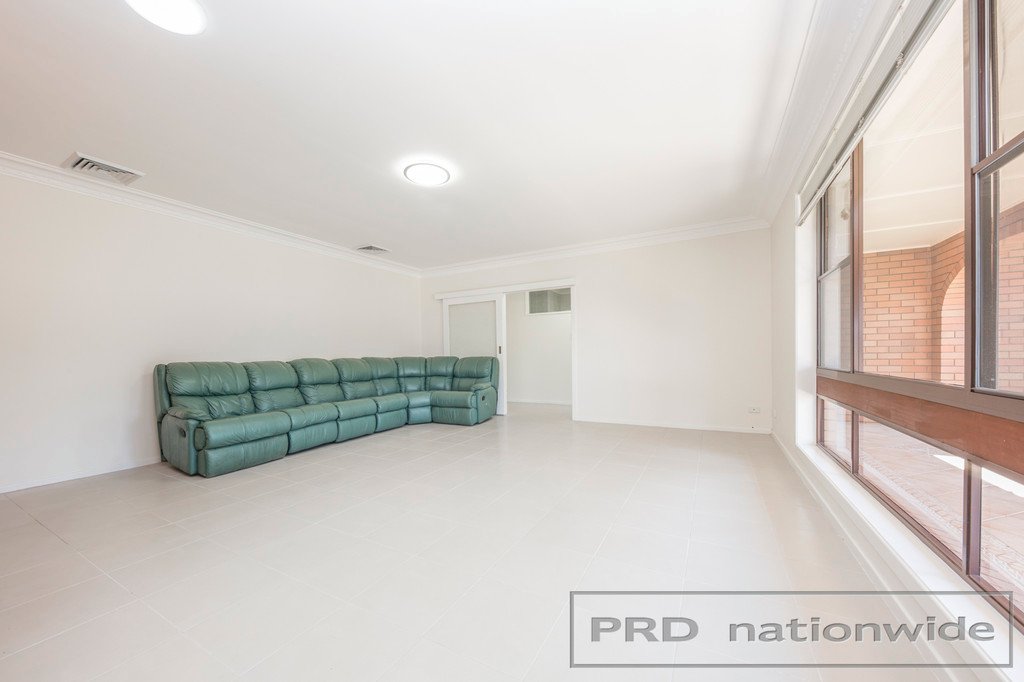 1a Eurimbla Street THORNTON 5