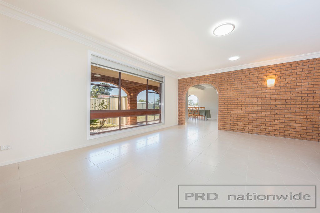 1a Eurimbla Street THORNTON 6
