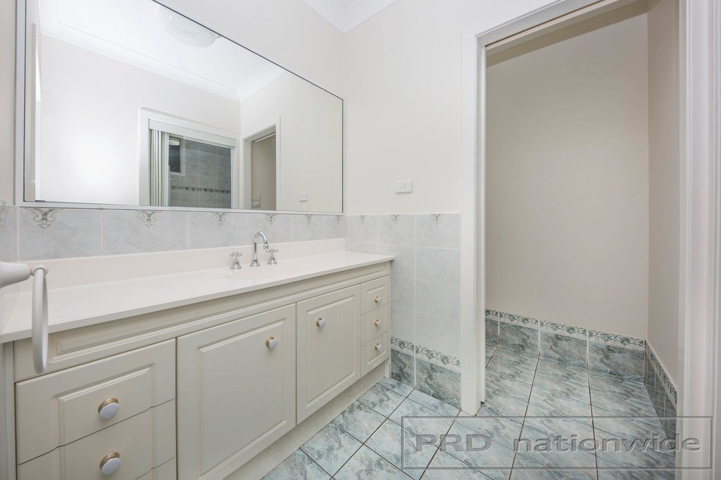 1a Eurimbla Street THORNTON 16