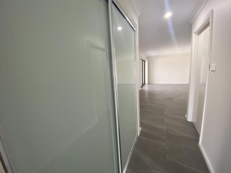 1A Explorers Way TAMWORTH 3