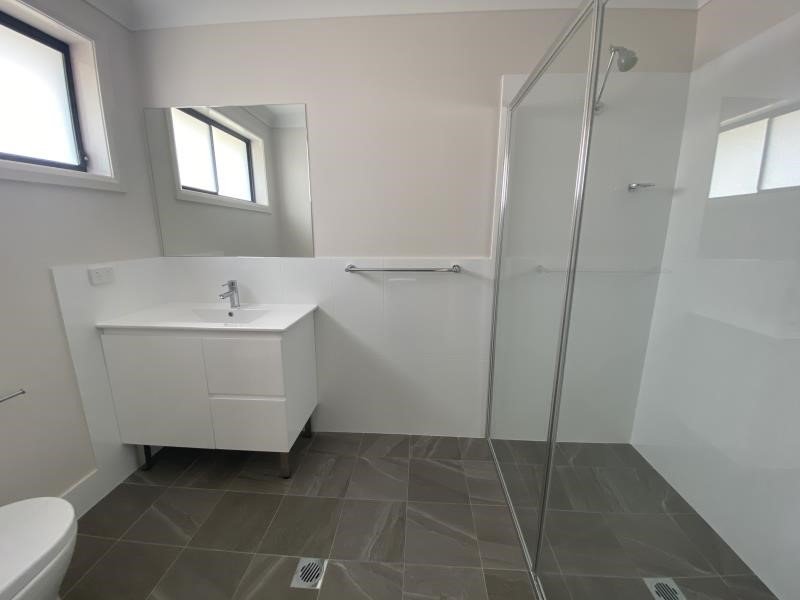 1A Explorers Way TAMWORTH 6