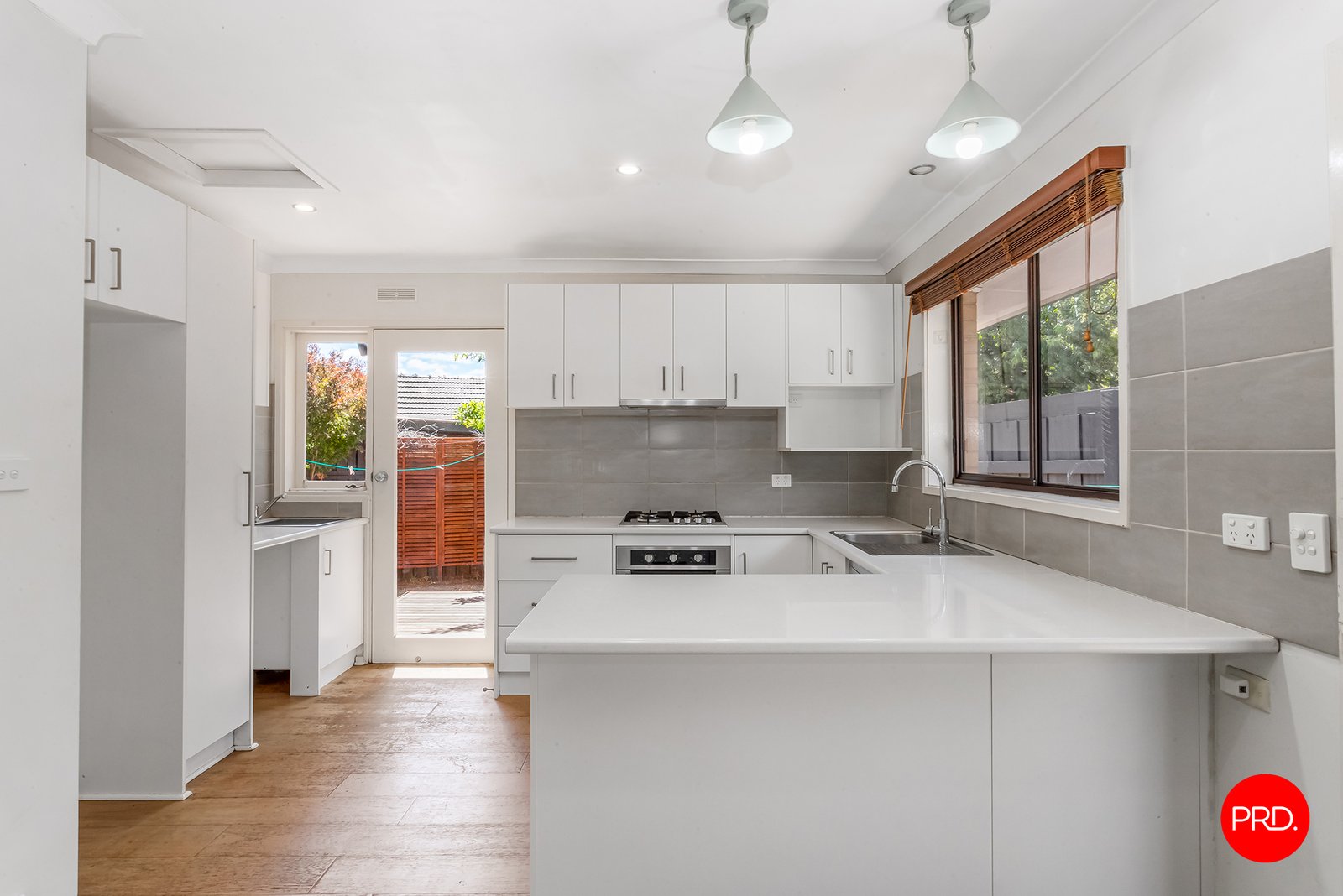 1A Gill Avenue CALIFORNIA GULLY 2