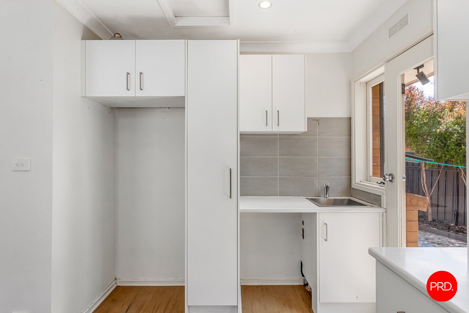 1A Gill Avenue CALIFORNIA GULLY 9