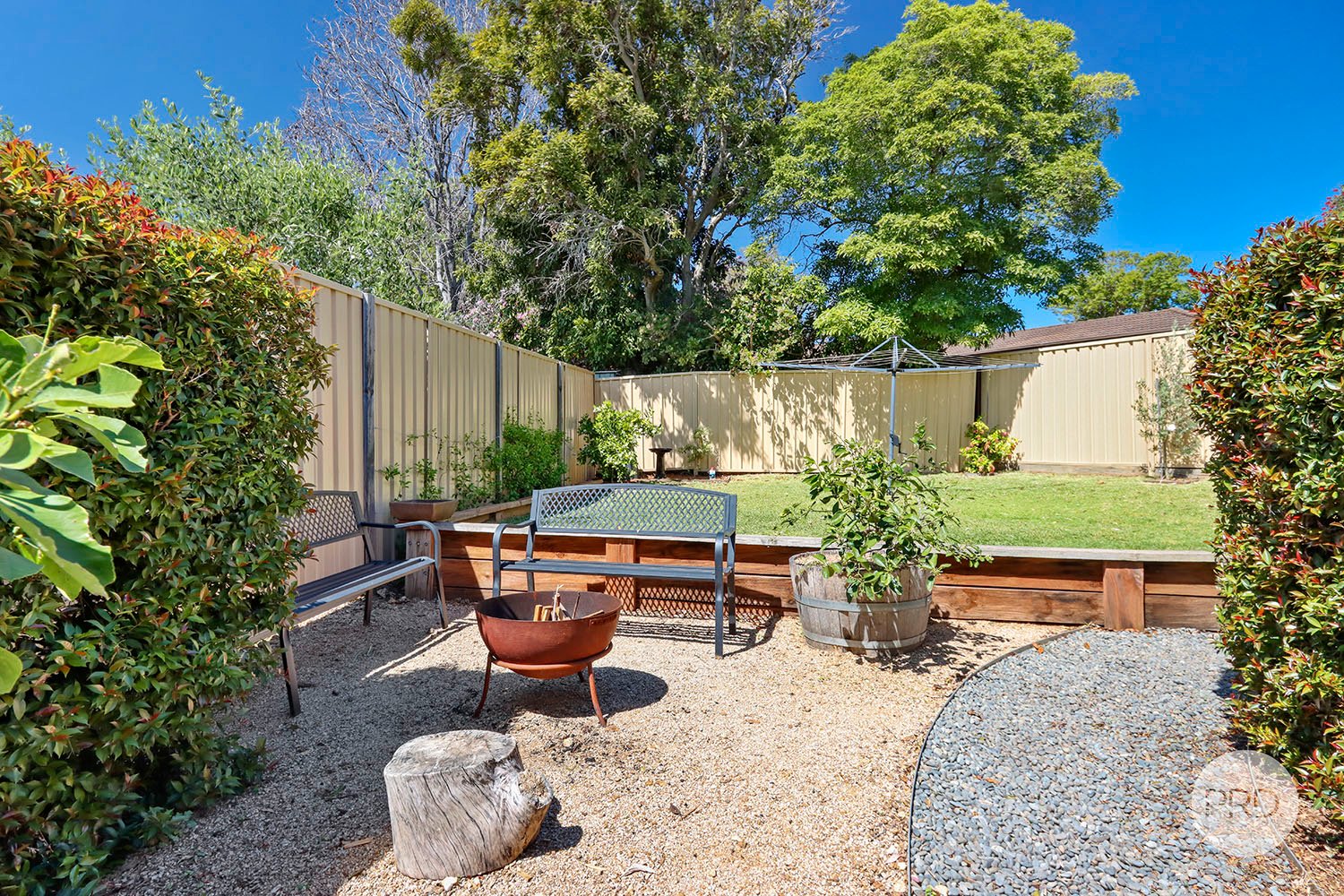 1A Hawk Street PENSHURST 11