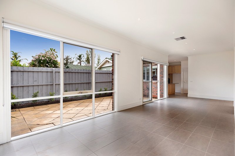 Gallery: 1A Lansdown Street