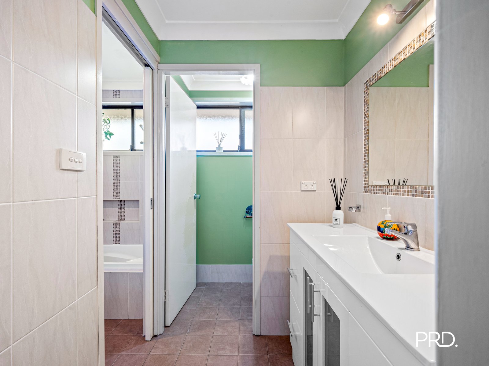 1A Lee Road WINMALEE 9