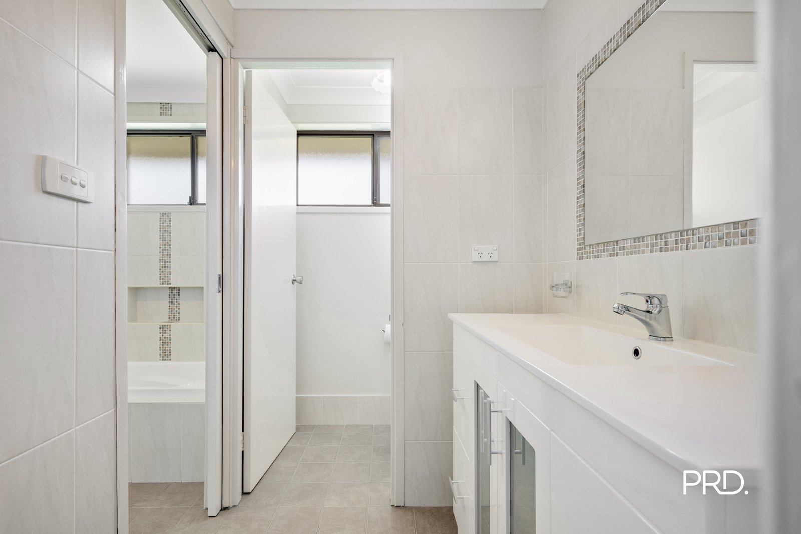1A Lee Road WINMALEE 12