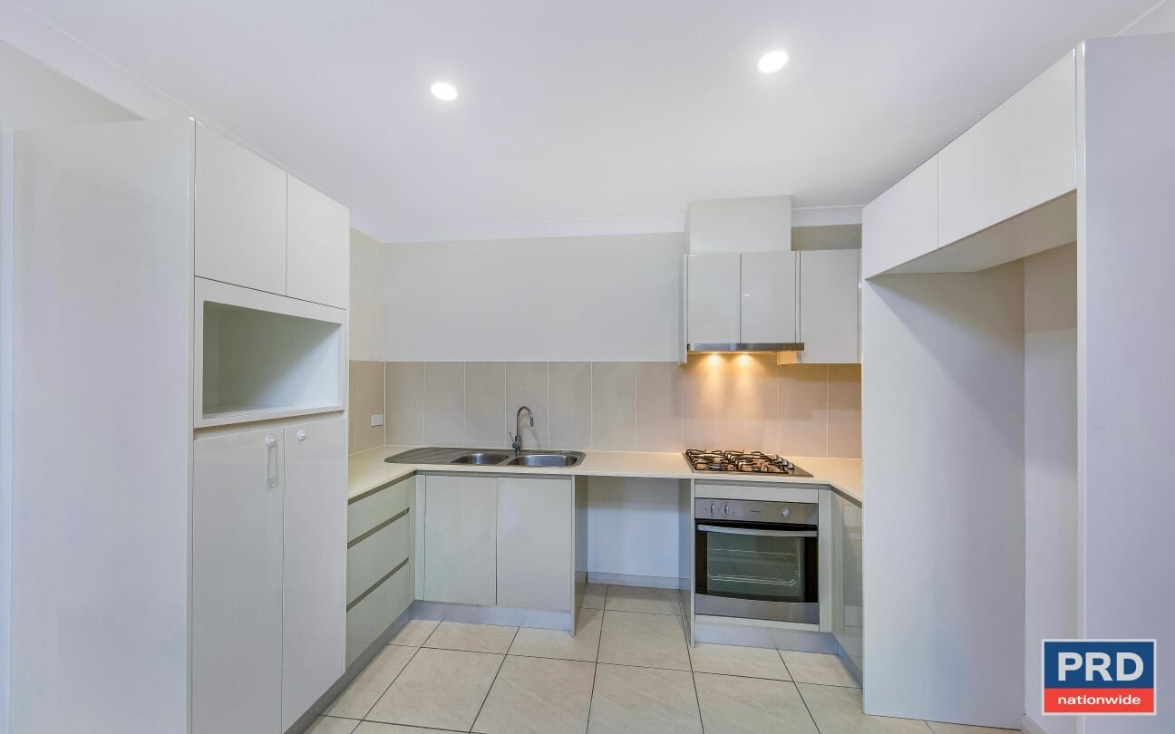 1A LINUM  MACQUARIE FIELDS 1