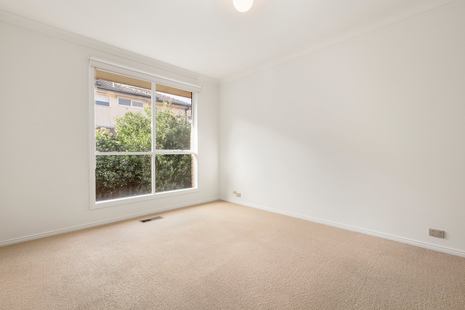 Gallery: 1A Ludbrook Avenue