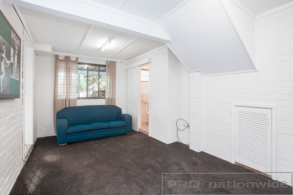 1A Melrose Street LORN 13