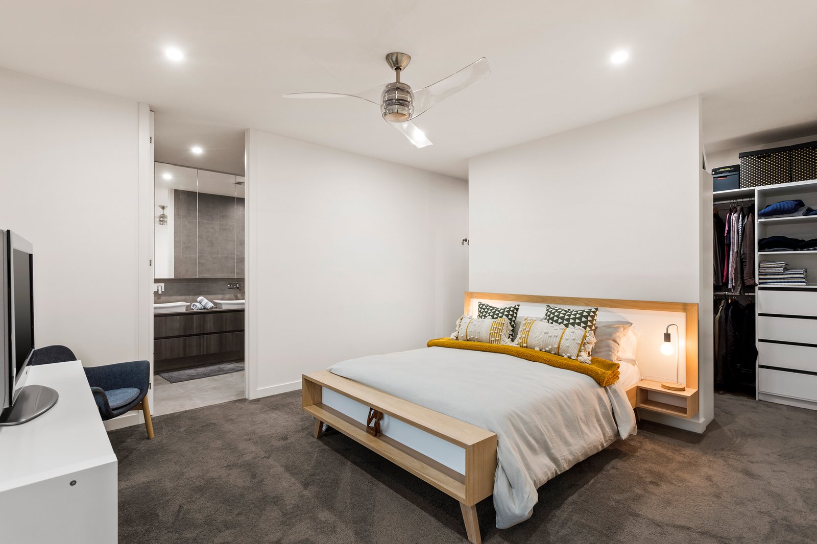 Real Estate and Property in 1A Nathan Grove, Caulfield South, VIC