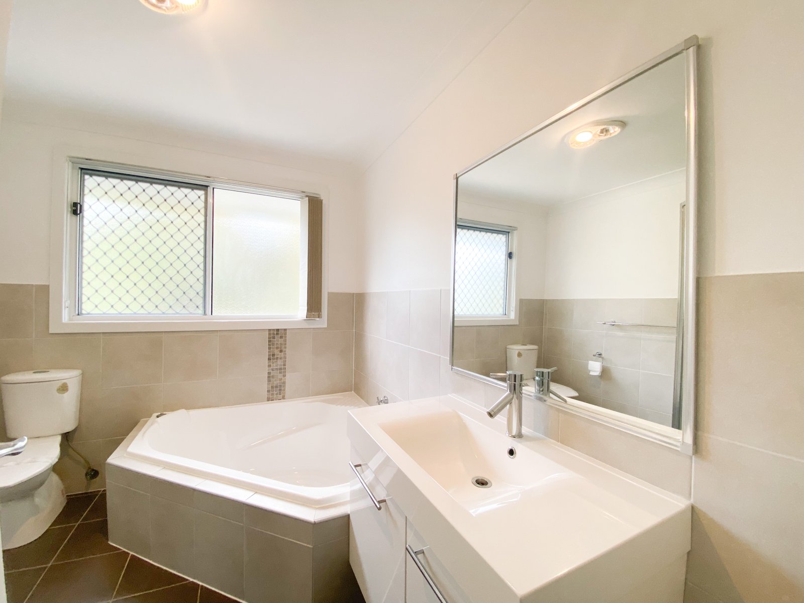 1a Primary Crescent NELSON BAY 16