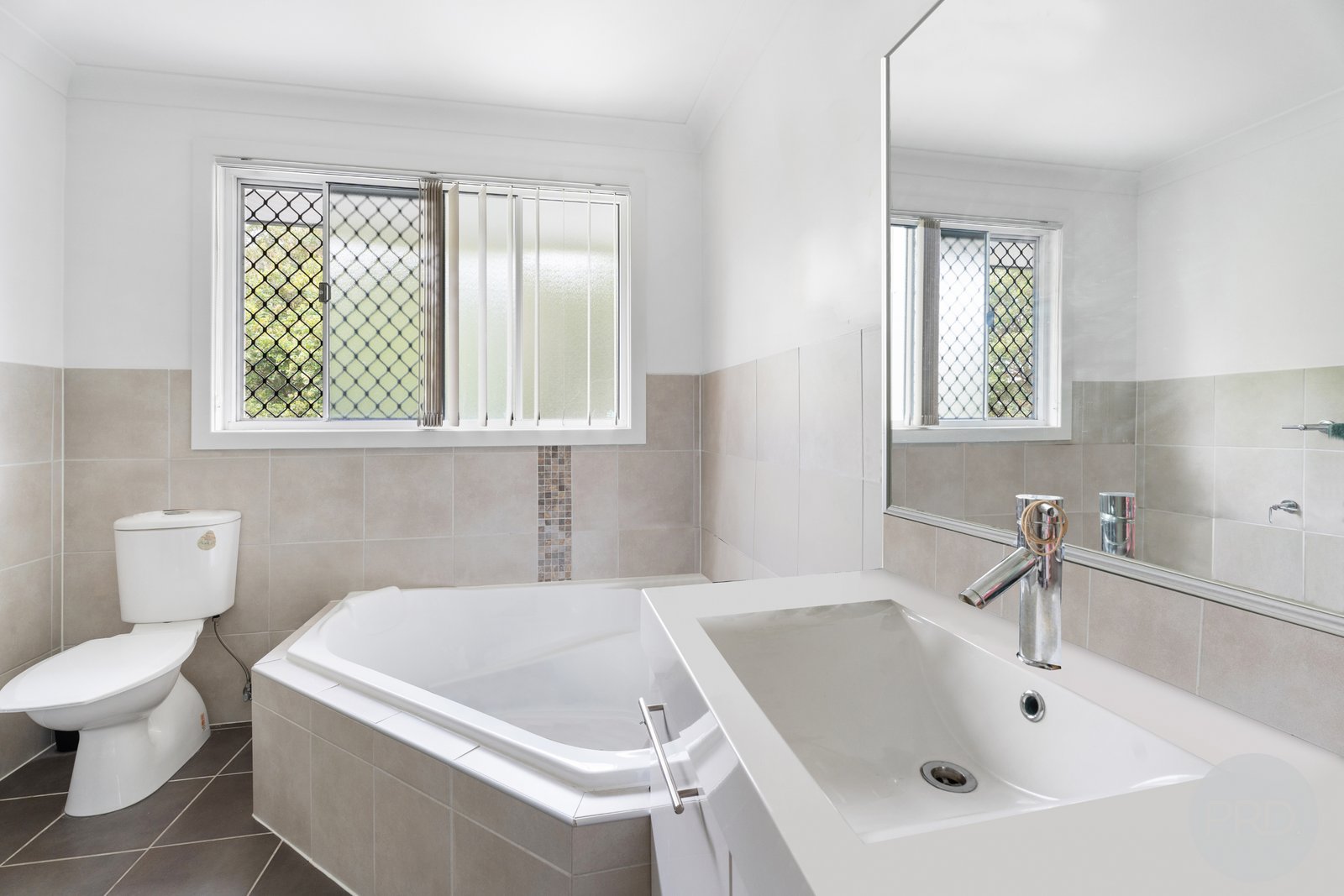 1A Primary Crescent NELSON BAY 11