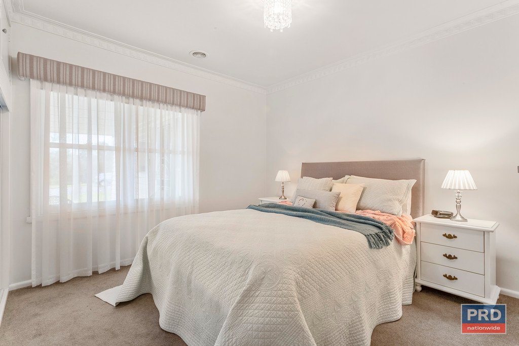 1a Rose Street CALIFORNIA GULLY 3