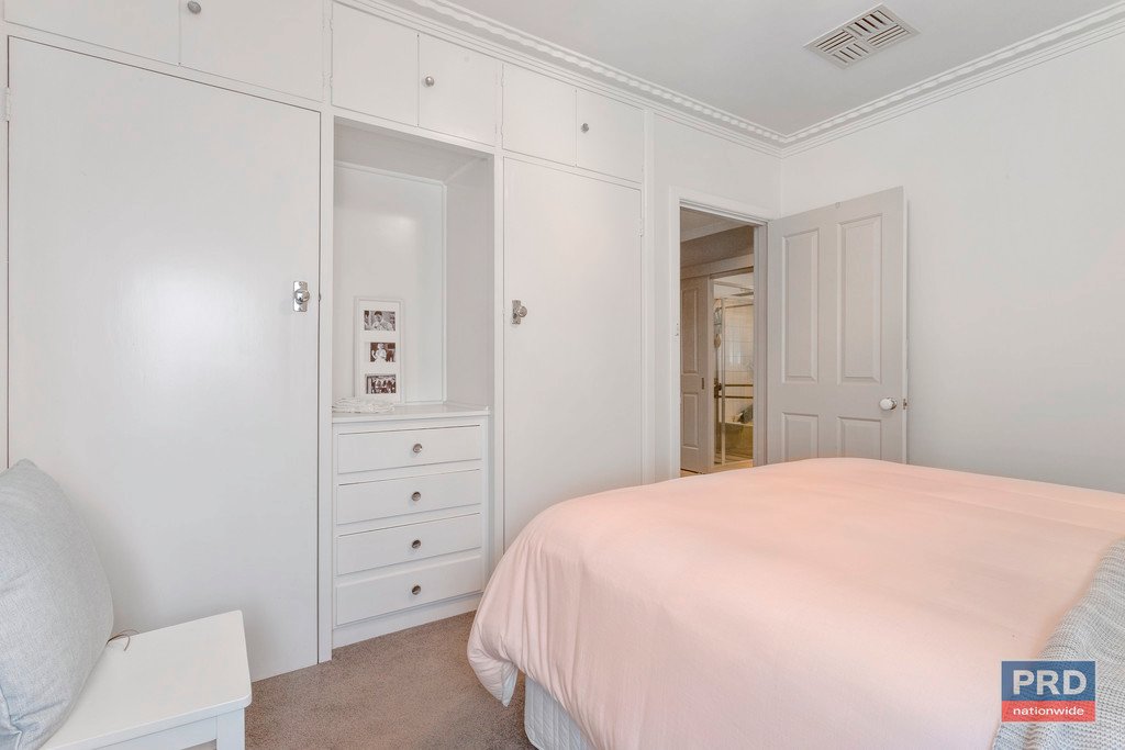 1a Rose Street CALIFORNIA GULLY 6