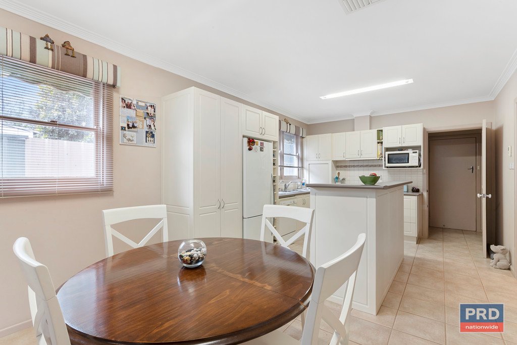 1a Rose Street CALIFORNIA GULLY 13