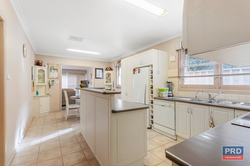 1a Rose Street CALIFORNIA GULLY 16