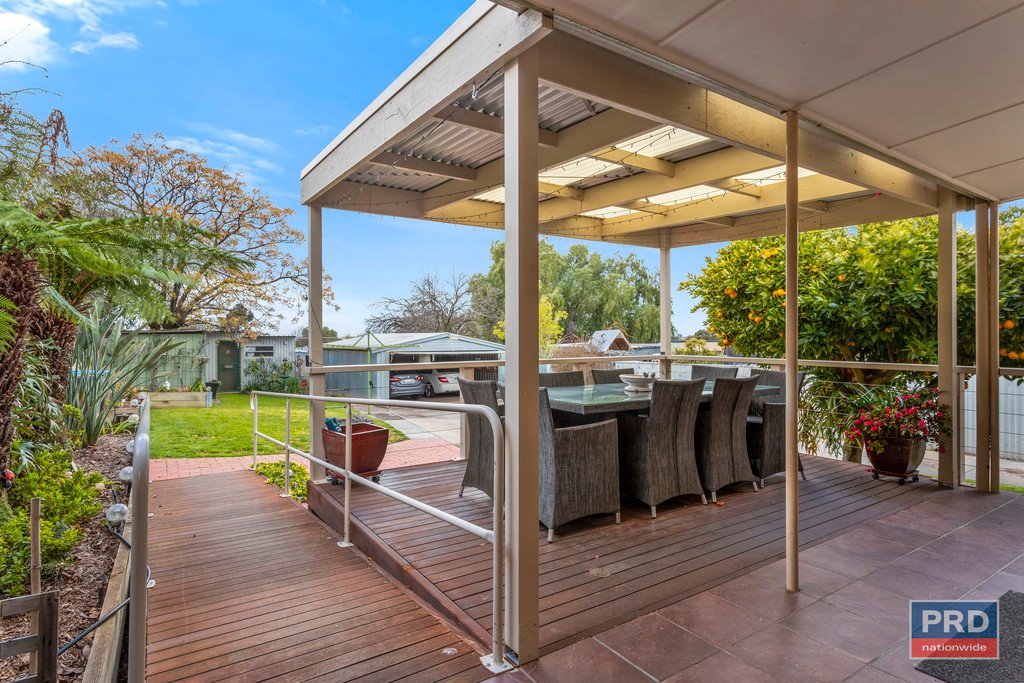 1a Rose Street CALIFORNIA GULLY 19