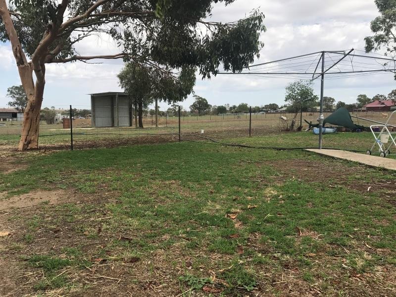 1A Warwick Road TAMWORTH 4