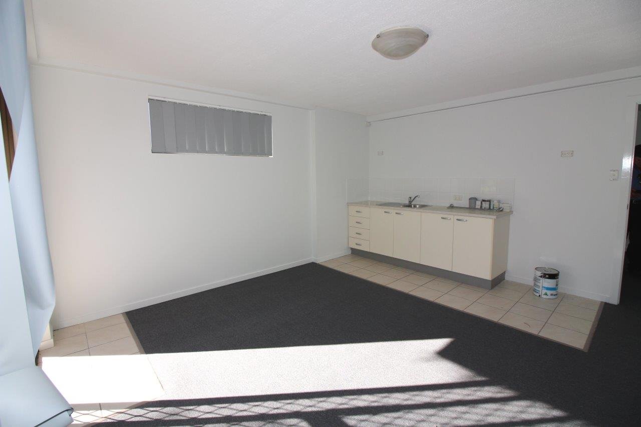 1A/161 Junction Road CLAYFIELD 3