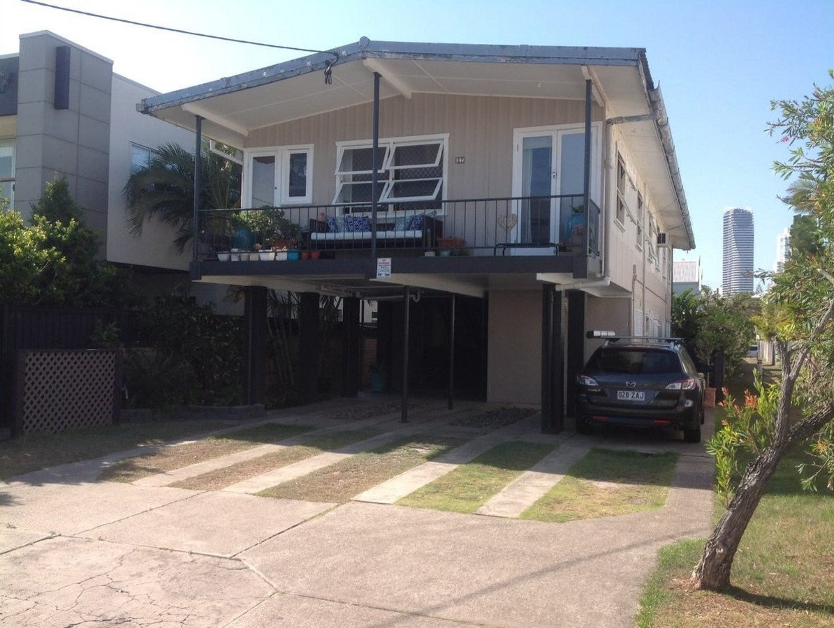 1a/27 Cronulla Avenue Mermaid Beach 1