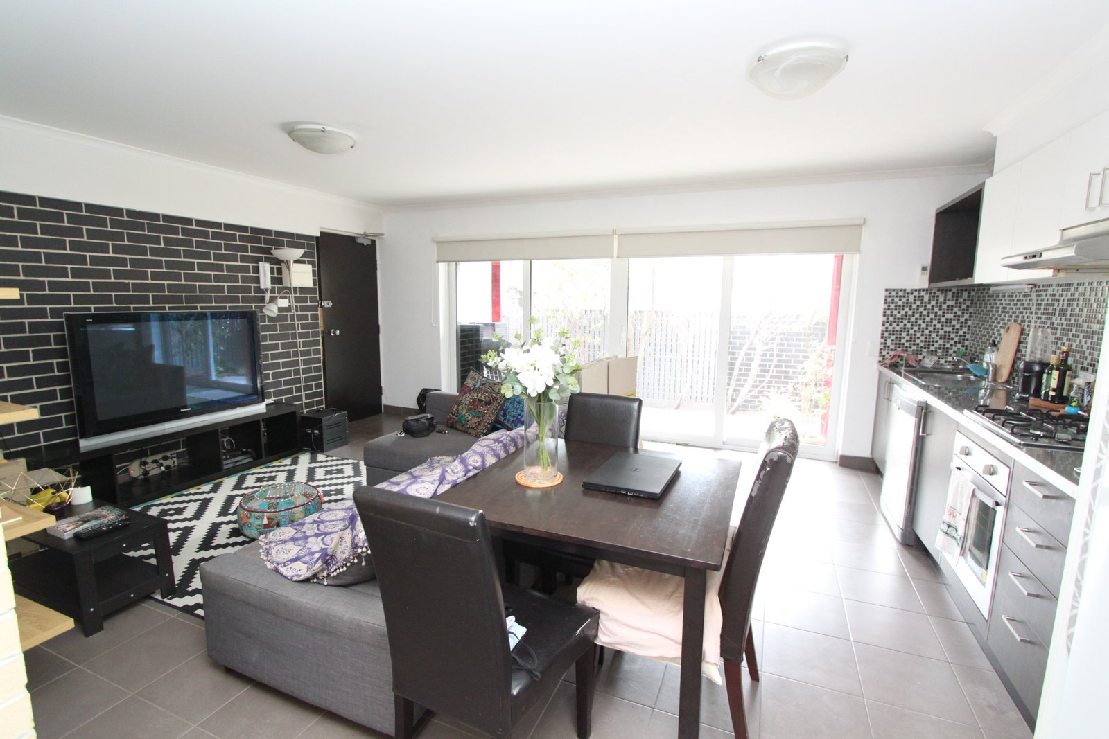 Real Estate and Property in 1A/327 Inkerman Street, Balaclava, VIC