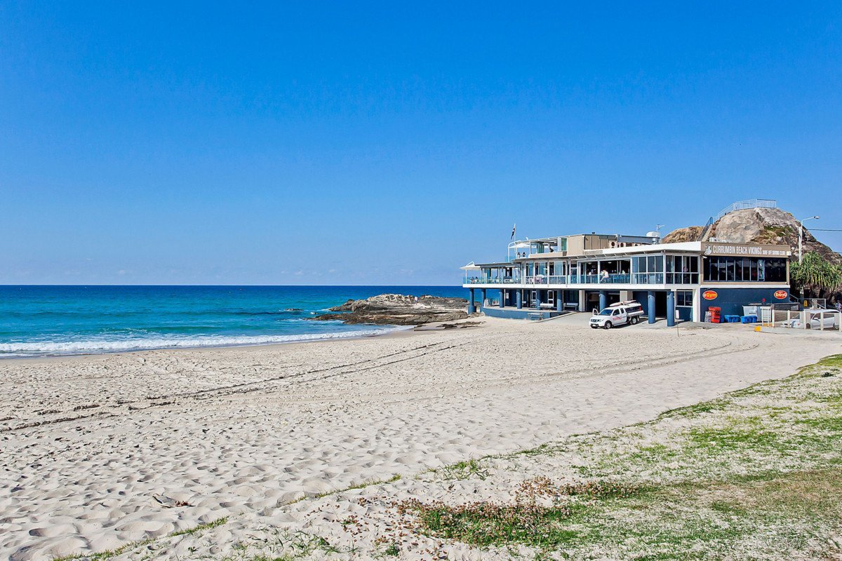 1A/6-10 Tomewin Street Currumbin 8