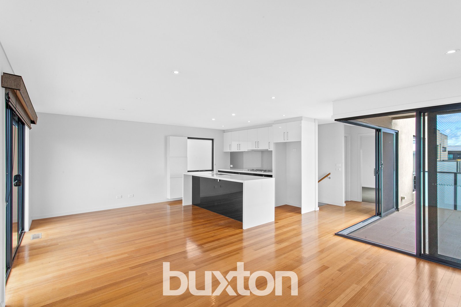 Gallery: 1A/680 Nepean Highway