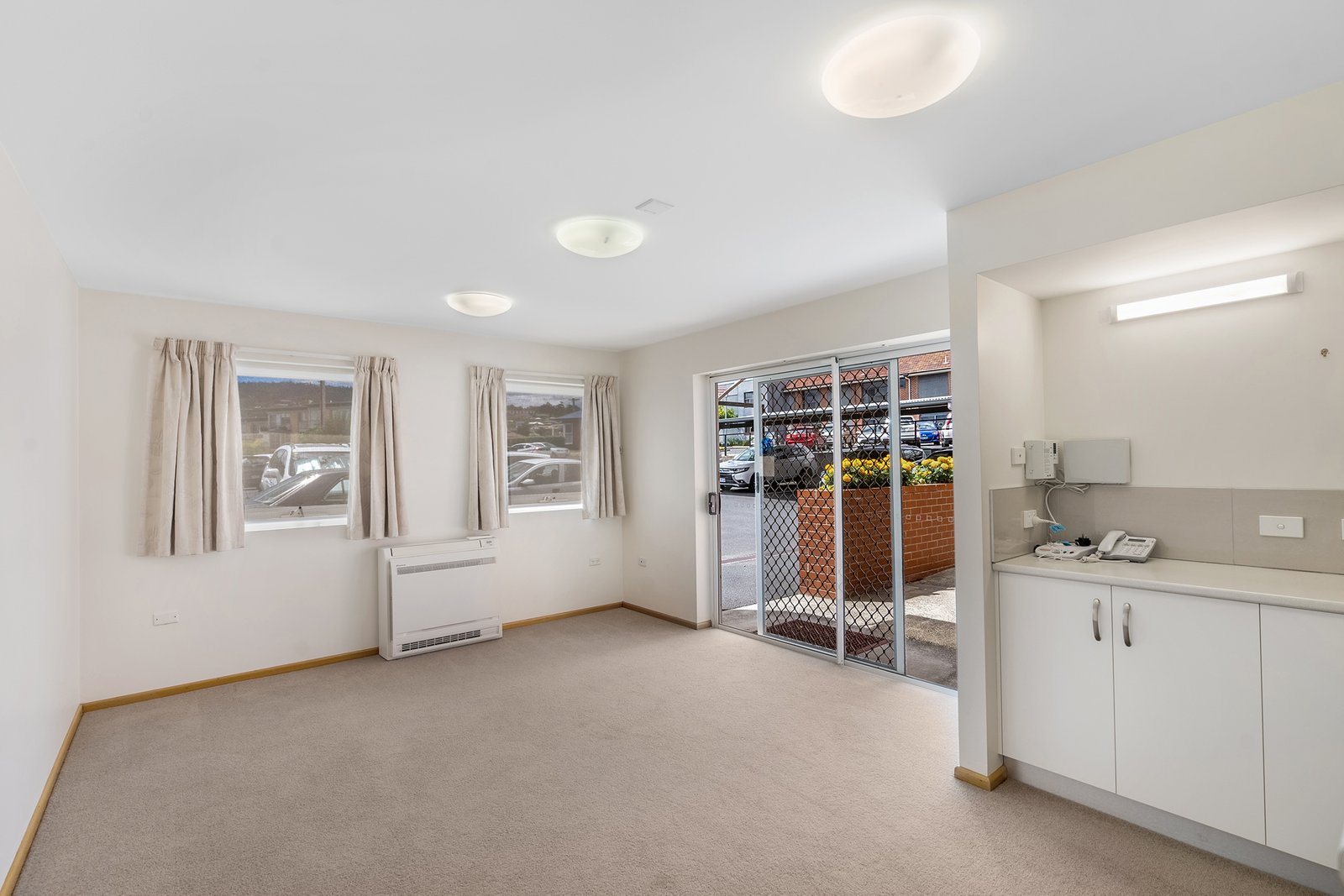 1a/7 Ballawinnie Road LINDISFARNE 5