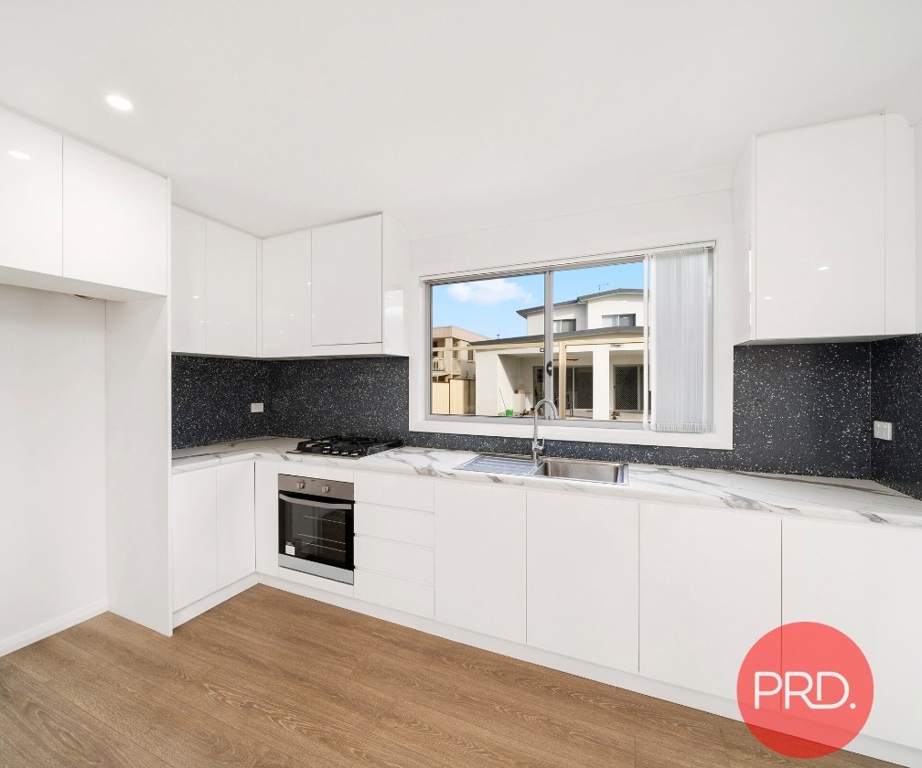 1a/Rodgers Avenue  PANANIA 2