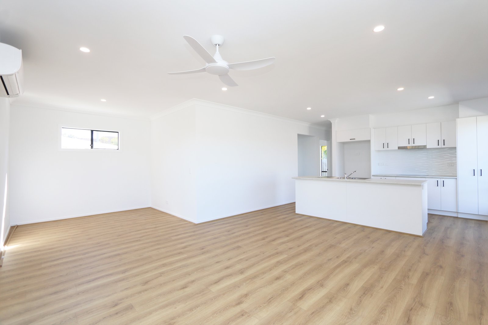 1b Forrest Avenue MOLENDINAR 2
