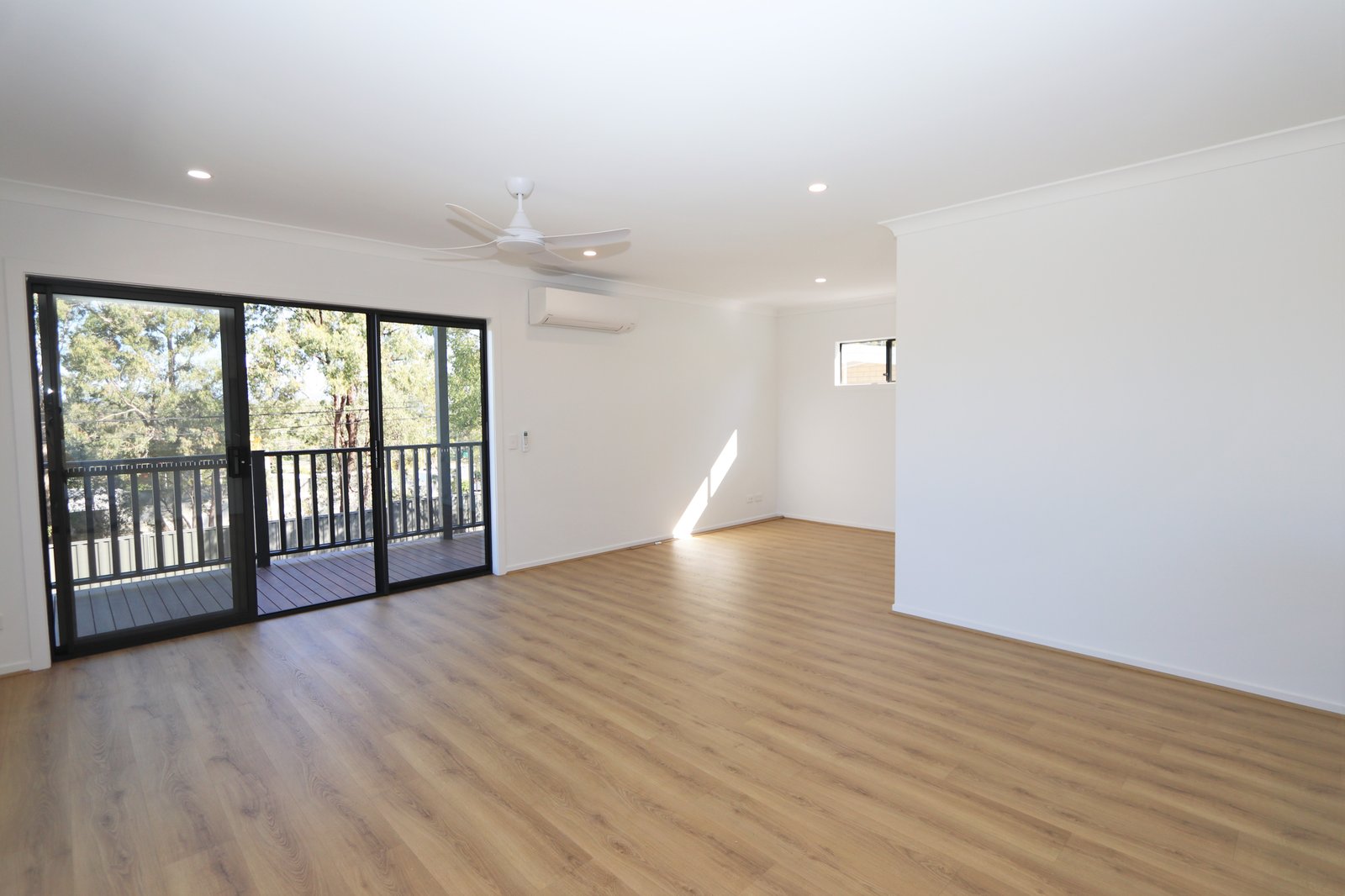 1b Forrest Avenue MOLENDINAR 8