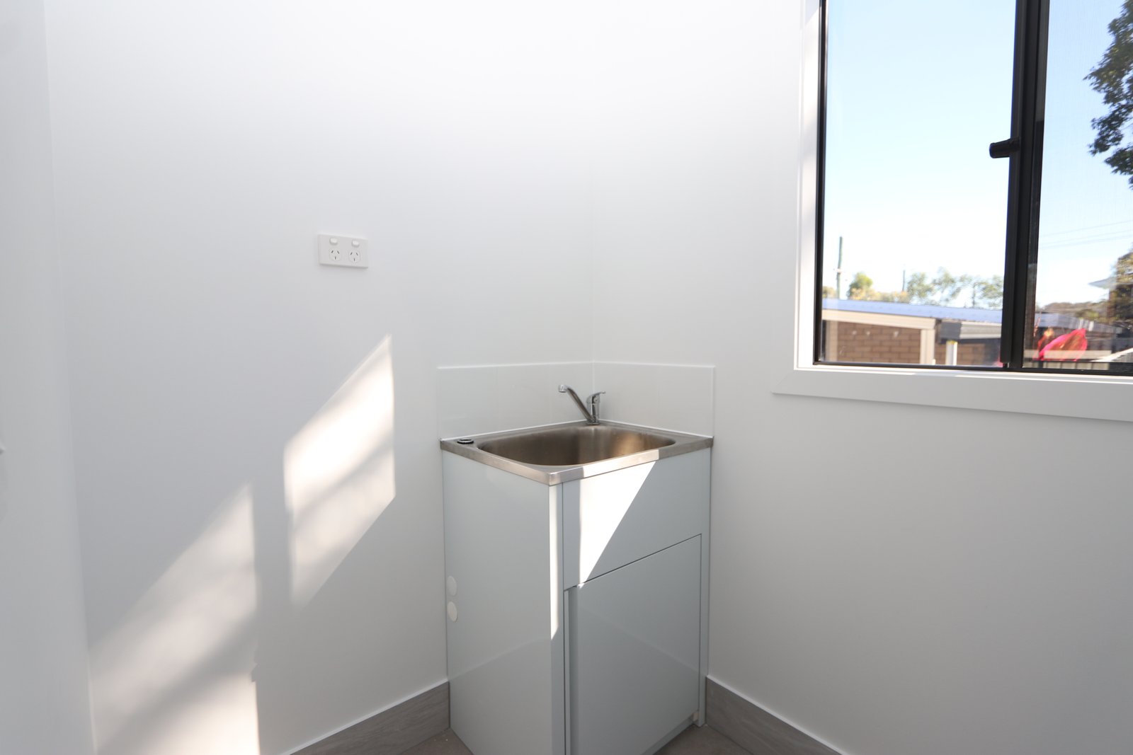 1b Forrest Avenue MOLENDINAR 14