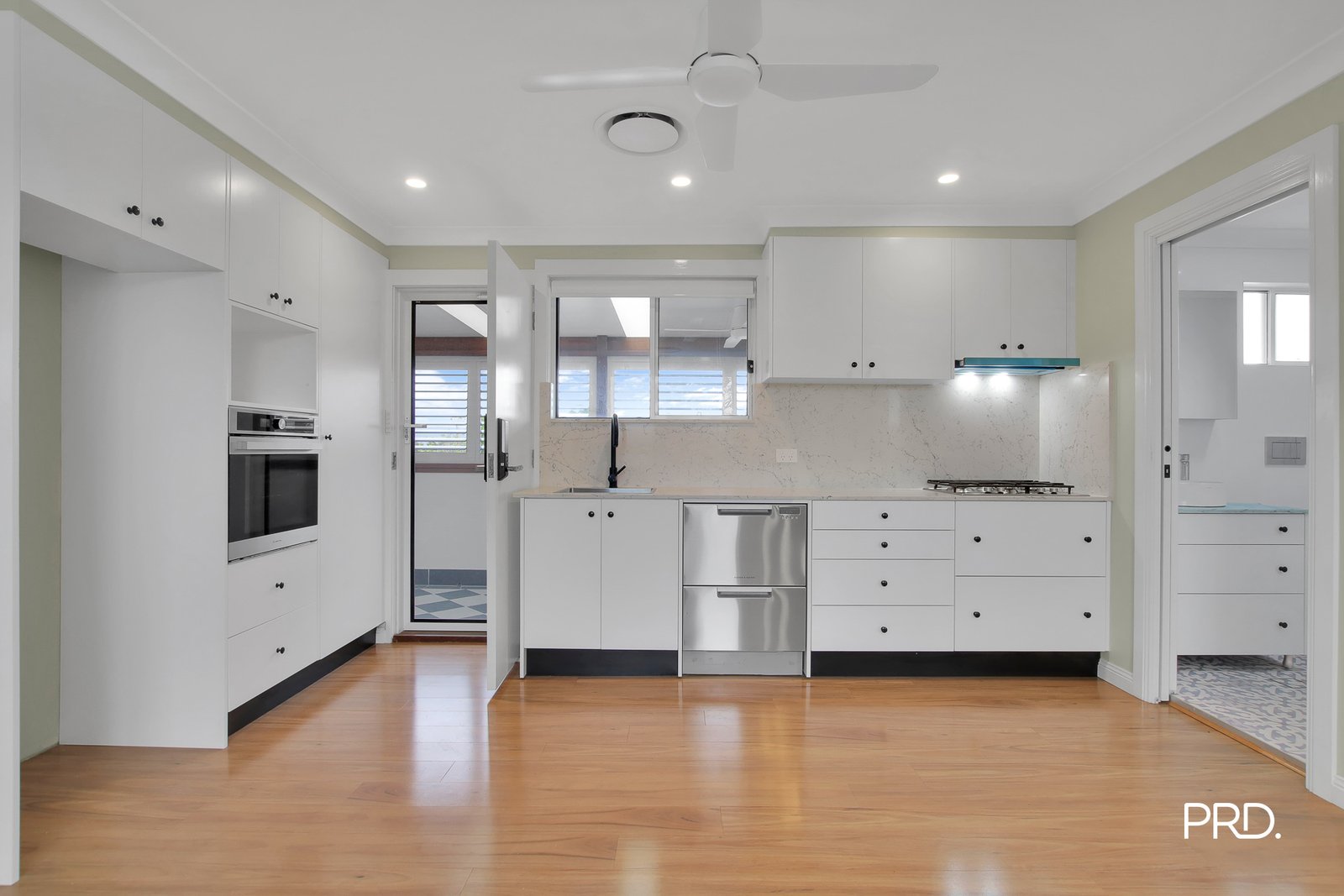 1B Hazel Close Cranebrook 3