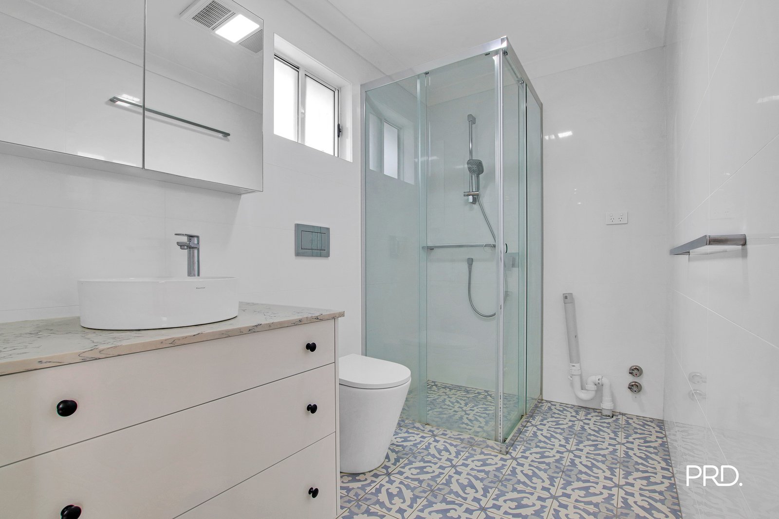 1B Hazel Close Cranebrook 8