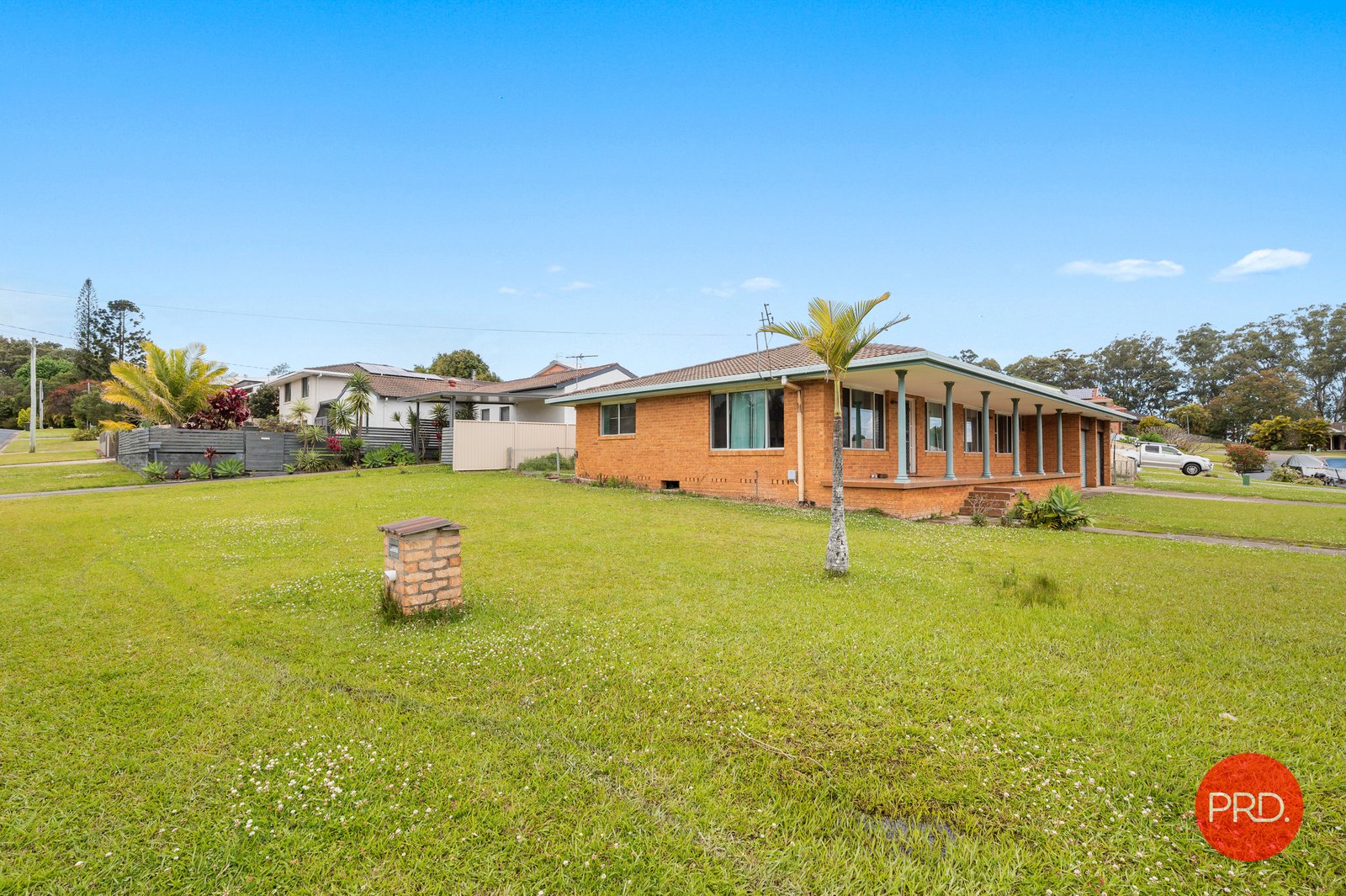 1B Louden Close COFFS HARBOUR 12