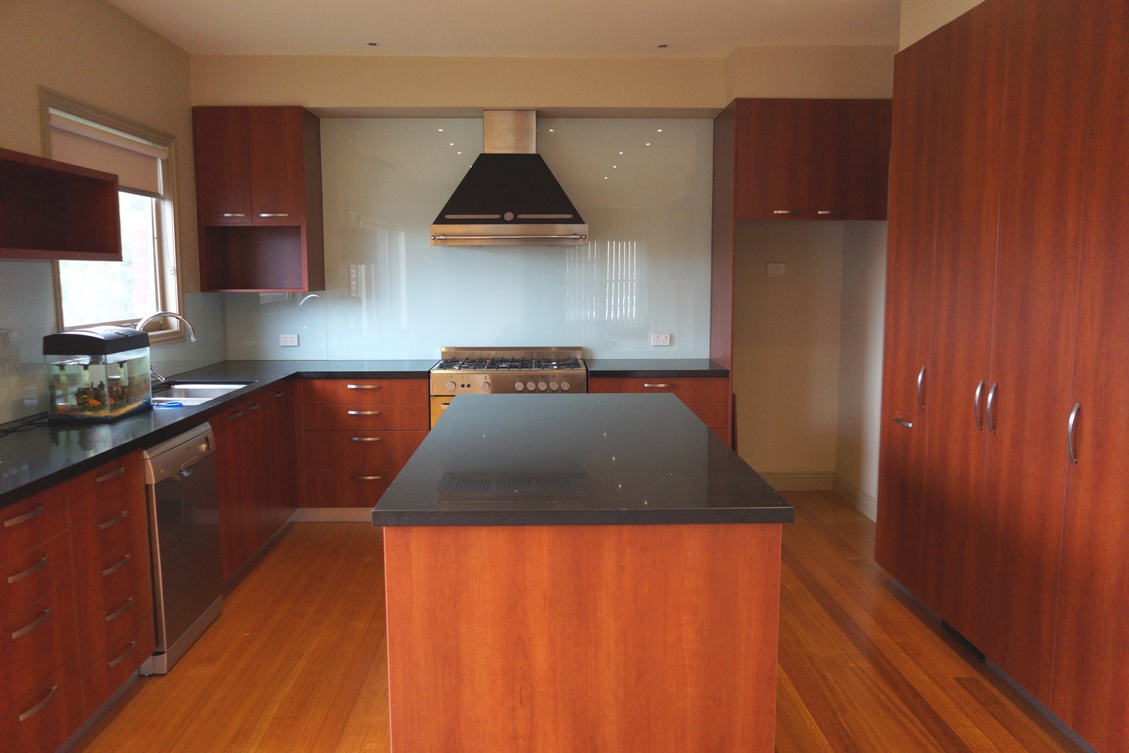 Gallery: 1B O'Loughlan Street