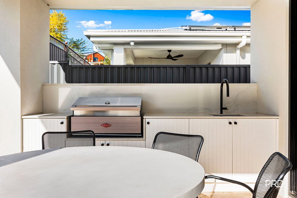 1B Panorama RD  PENRITH 16