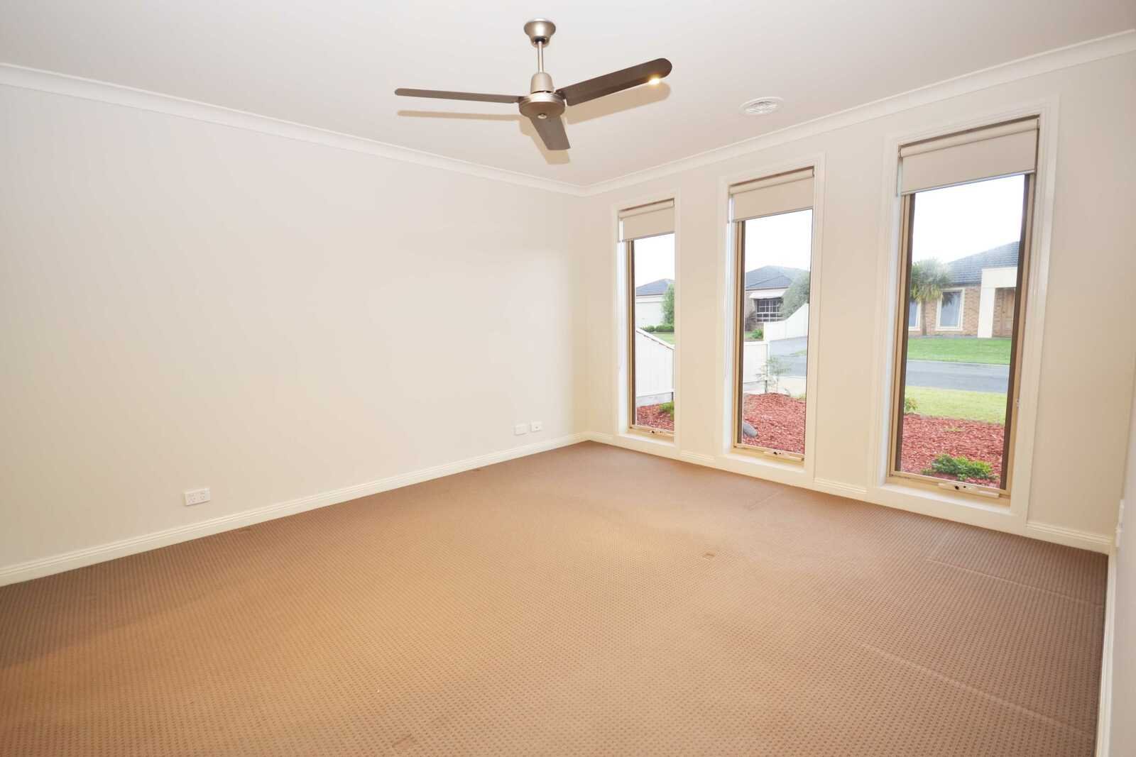 Gallery: 1B Riverview Court